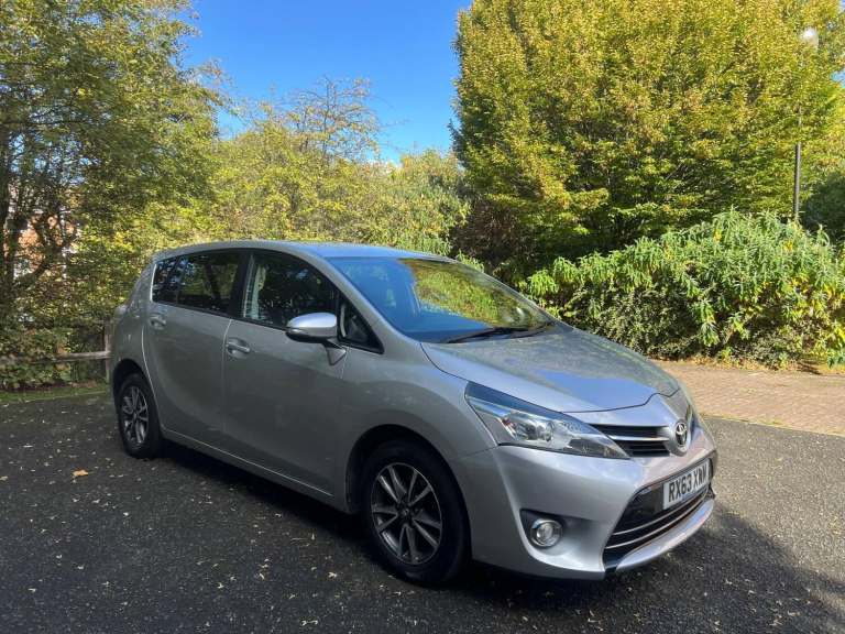 2013 Toyota Verso 1.8 V-matic Icon 5dr M-Drive S MPV PETROL Automatic