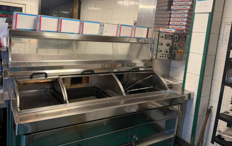 Fish and chips frying range 