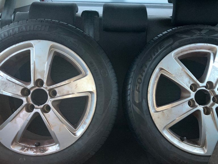 2 SEAT Ibiza Tyres/Alloys