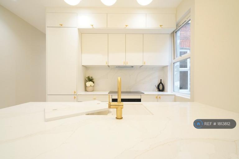 2 bedroom flat in Furness Road, London, NW10 (2 bed) (#1813812)