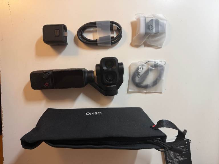 DJI Osmo Pocket 4P Standard Combo