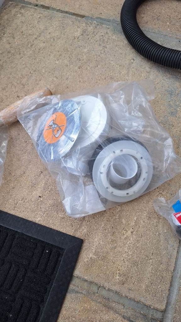 90mm shower trap waste kit.