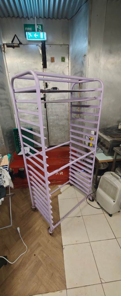 Bakery rack trolley