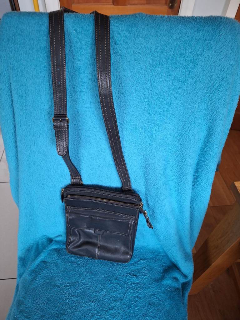 Fossil Crossbody bag.