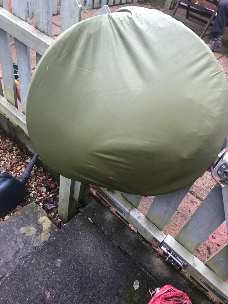 Pop up camping toilet 