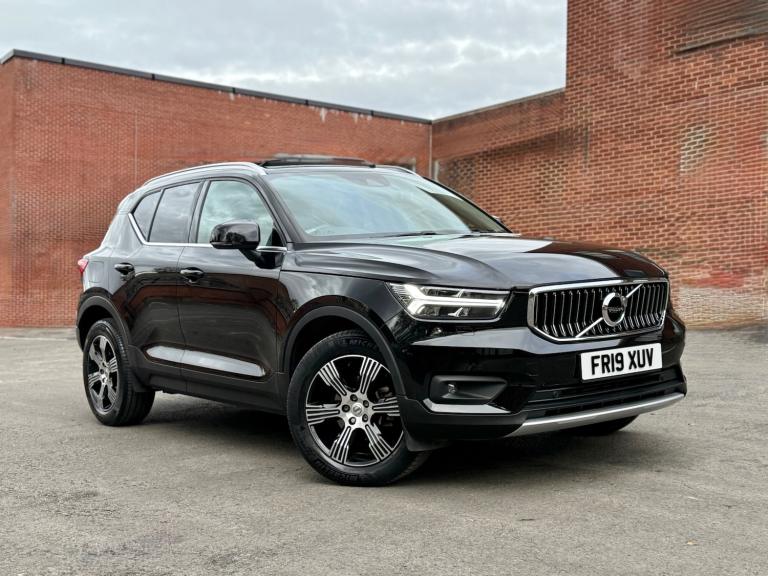 image for 2019 Volvo XC40 1.5 T3 INSCRIPTION AUTO, 21000 MILES, VOLVO S HISTORY. ESTATE Petrol Automatic
