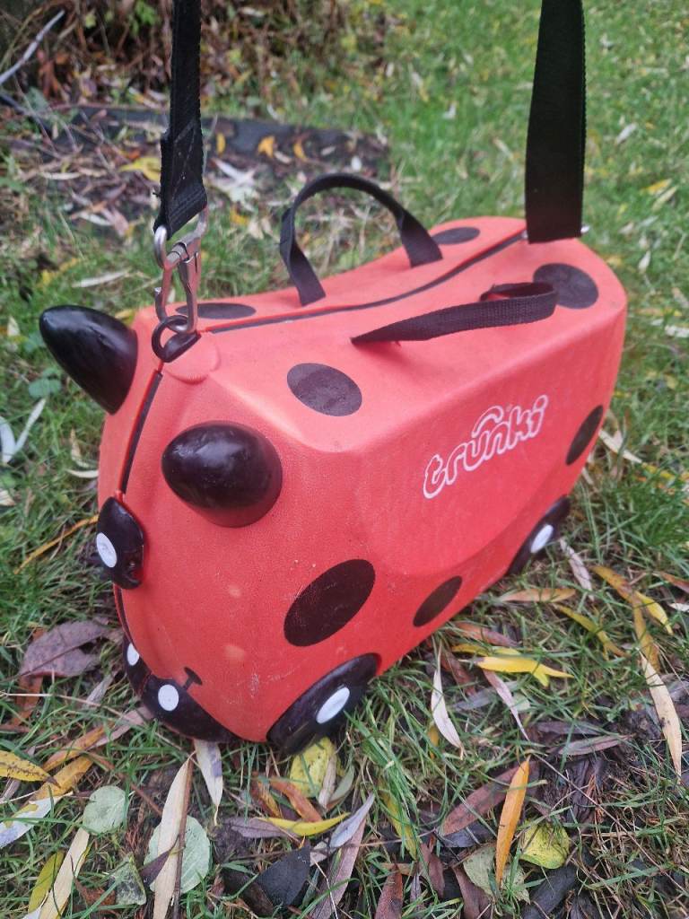 image for Trunki Ride On wheels kids' Suitcase