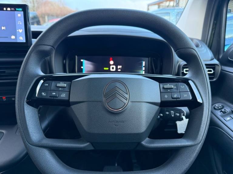 2025 Citroen Berlingo 100kW Plus XL 52kWh 5dr Auto [7 Seat] MPV ELECTRIC Automatic