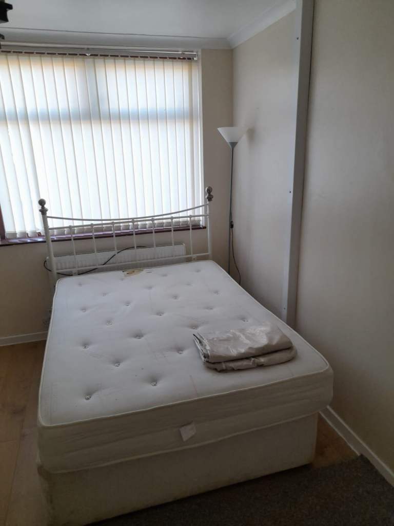 Spacious and Cosy Double Rooms for Rent in - CV1 4QB