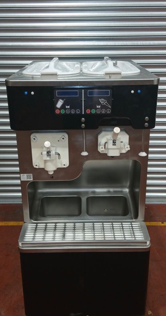 Carpigiani Commercial Twin Soft Serve Ice Cream Machine – Serviced & Working