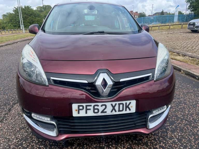 image for RENAULT SCENIC 1.5 dCi Dynamique TomTom 2012