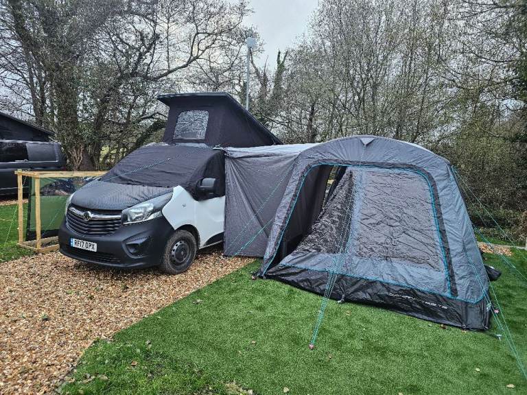 Vauxhall vivaro campervan with pop top