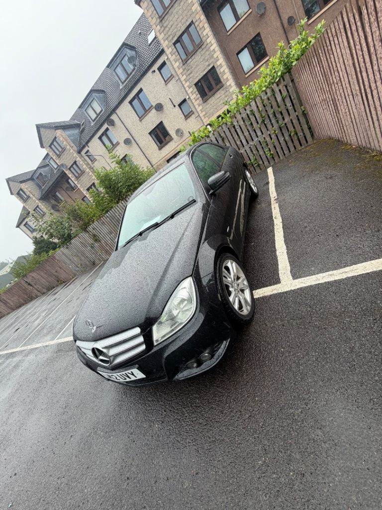 Mercedes-Benz, C CLASS, Saloon, 2012, Manual, 2143 (cc), 4 doors