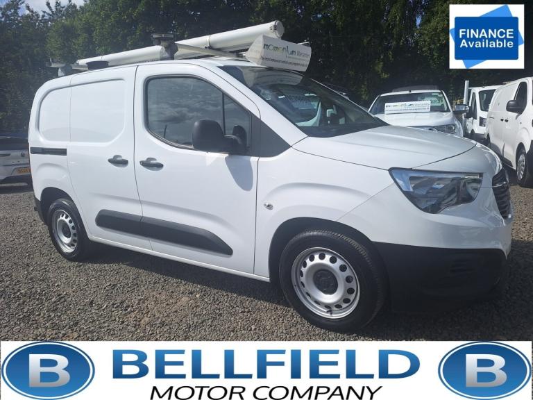 VAUXHALL COMBO 1.6 Turbo D 2300 Edition TWIN SIDE DOOR A/C White Manual Diesel 2