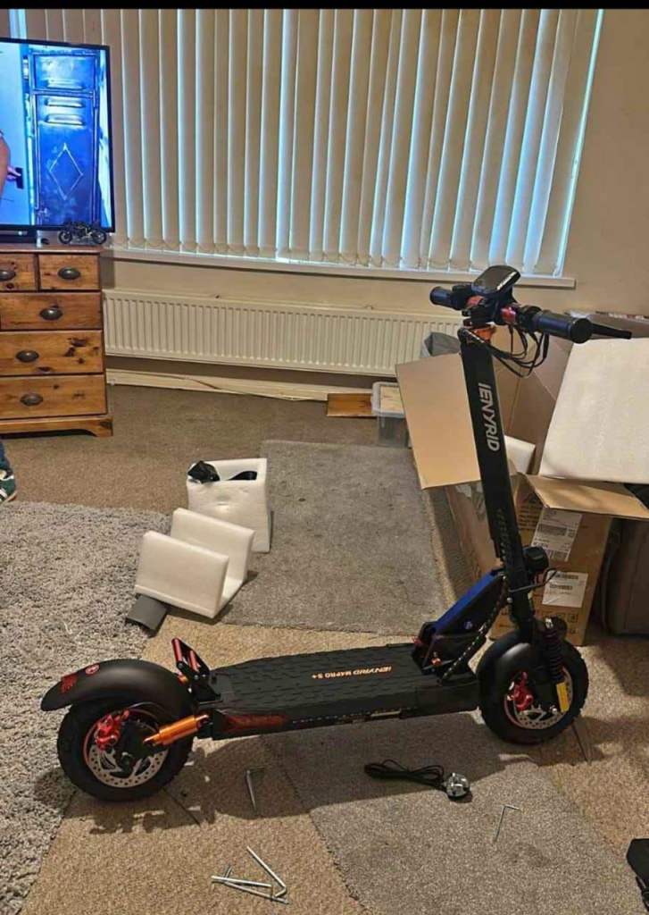 IENYARD M4 PRO S+ ELECTRIC SCOOTER 800W MOTER 12 MONTH WARRENTY