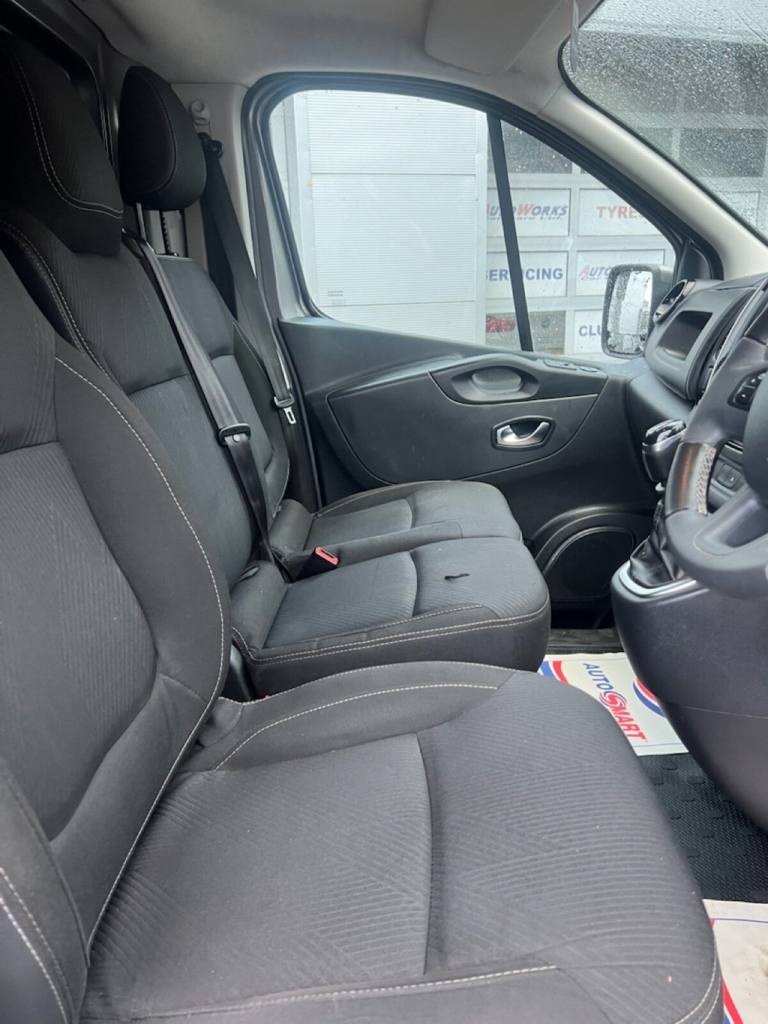 2019 Renault Trafic 2.0 dCi ENERGY 30 Sport Panel Van 5dr Diesel Manual LWB Standard Roof Euro  P...