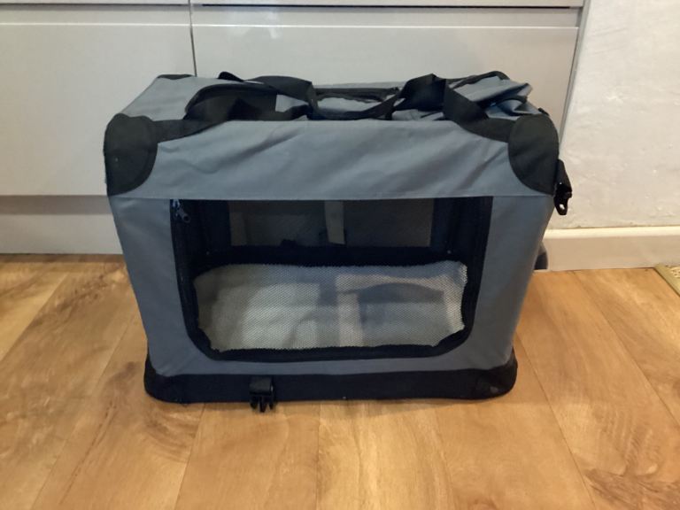Soft Pet Travel Kennel for puppies, cats etc