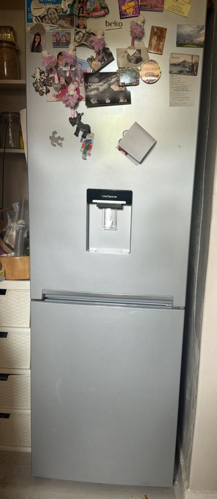 Beko fridge freezer freestanding 