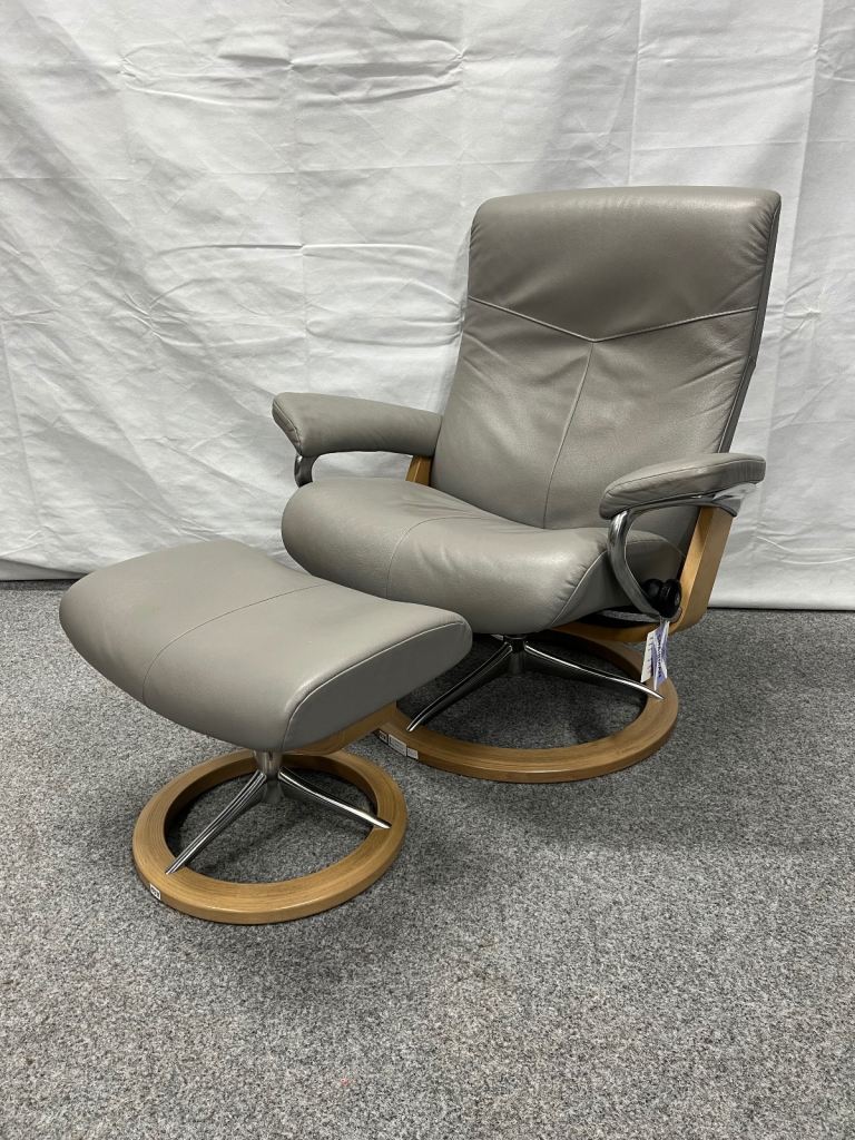 Ekornes Stressless Dover leather recliner U.K. delivery available 