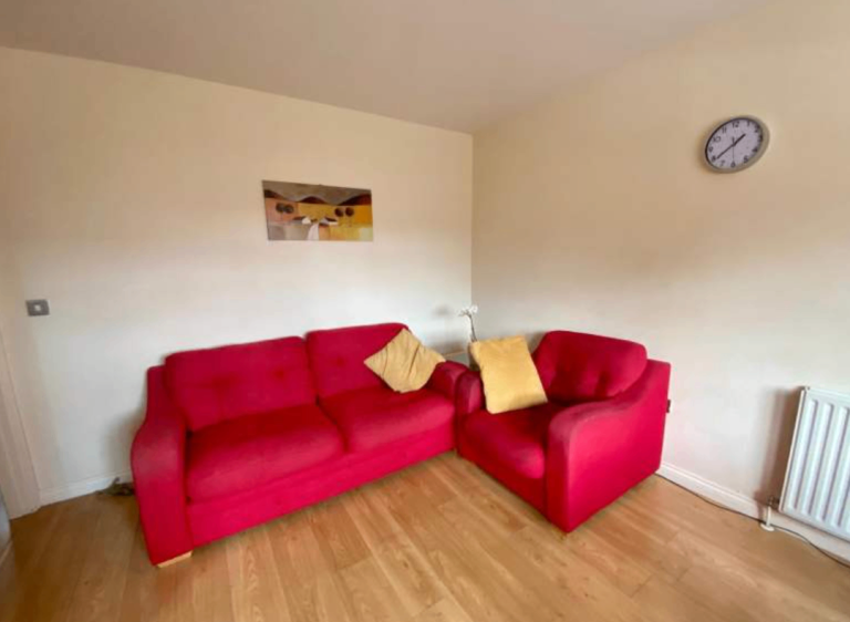Modern 2-Bedroom Flat | Furnished | Fitted Kitchen | Parking | Carrville, Durham, County Durham -DH1