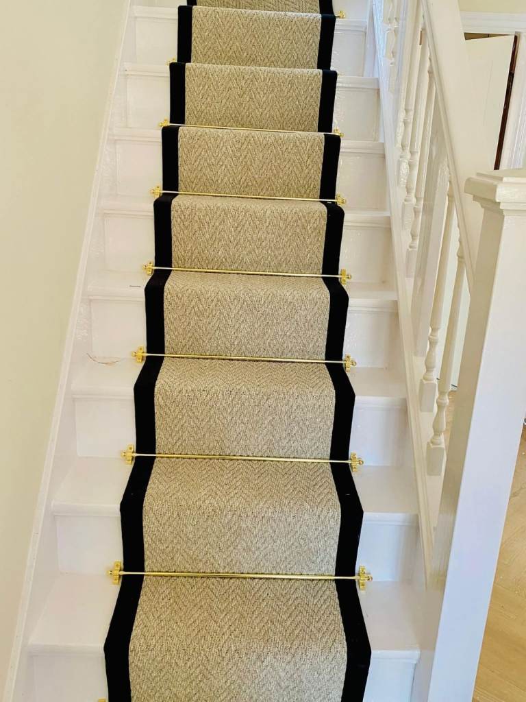 Professional Carpet & Laminate Floor Fitter - Install, Repair - Free Samples & Consultation! 🏠
