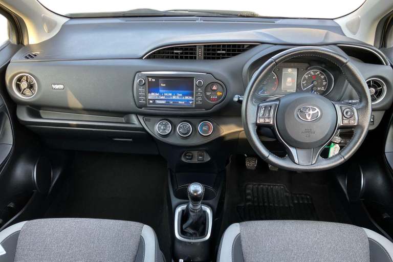 2019 Toyota Yaris 1.5 VVT-i Y20 5dr [Bi-tone] Hatchback PETROL/ELECTRIC Manual