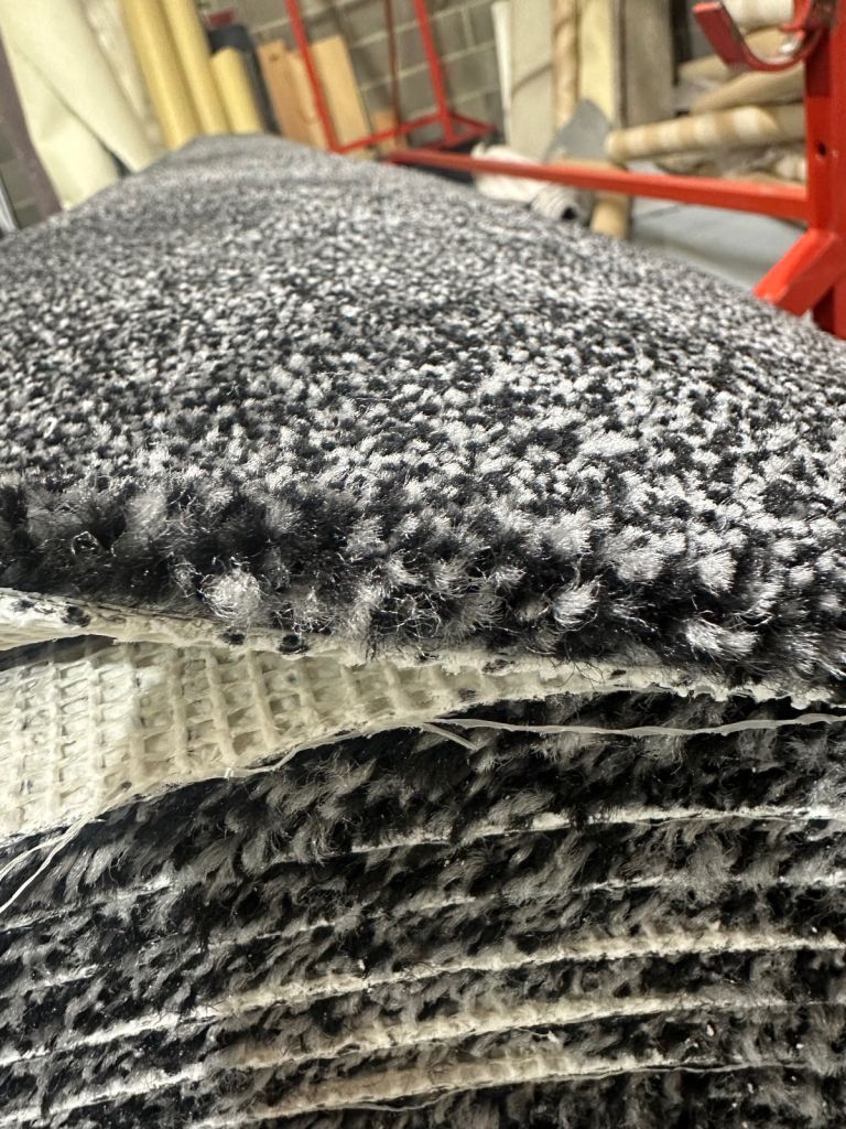 Carpet roll clearance LAST 2 ROLLS 