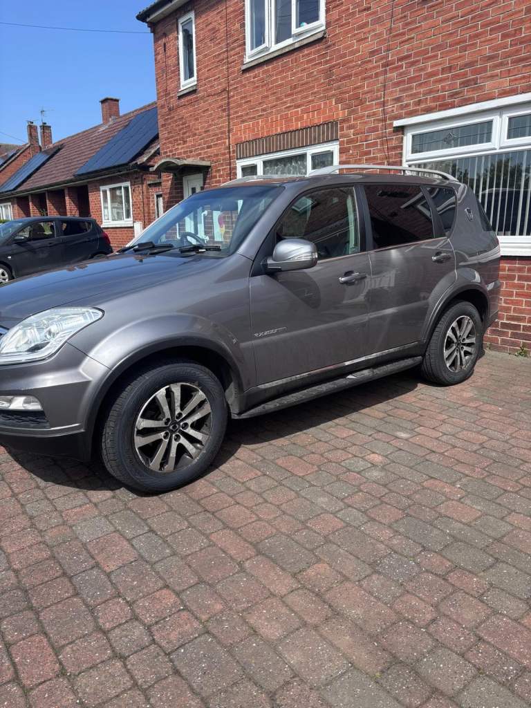 Ssangyong, REXTON W, Estate, 2014, Manual, 1998 (cc), 5 doors