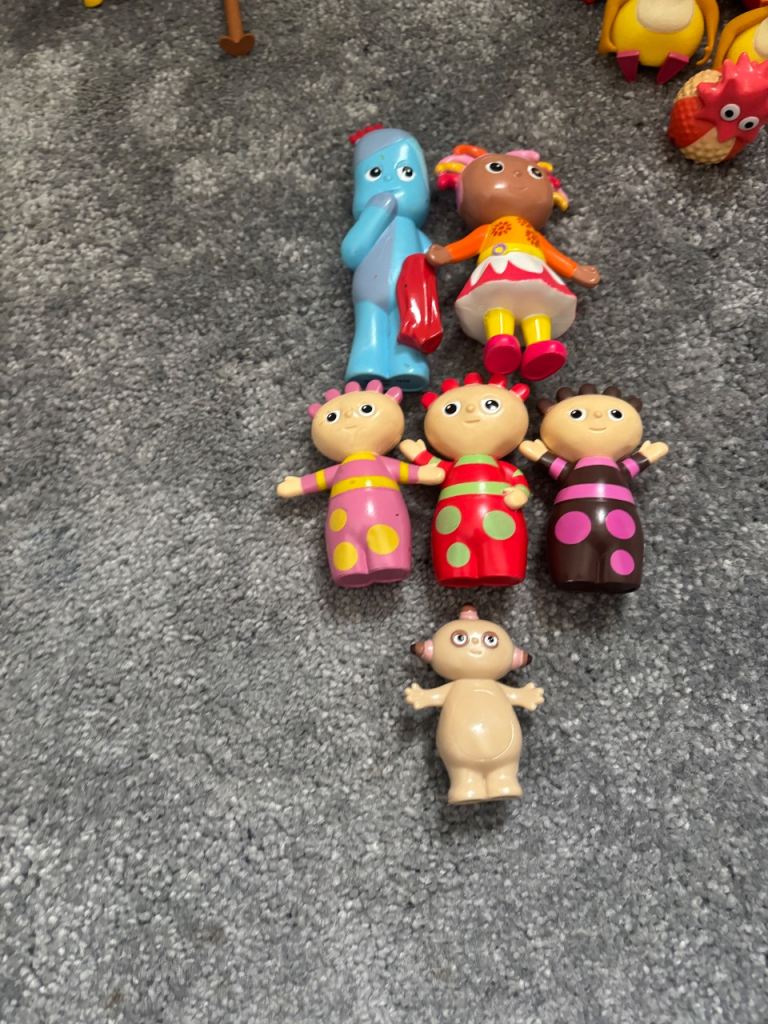In the night garden figures 