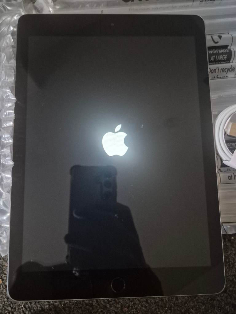 Ipad 6th generation 