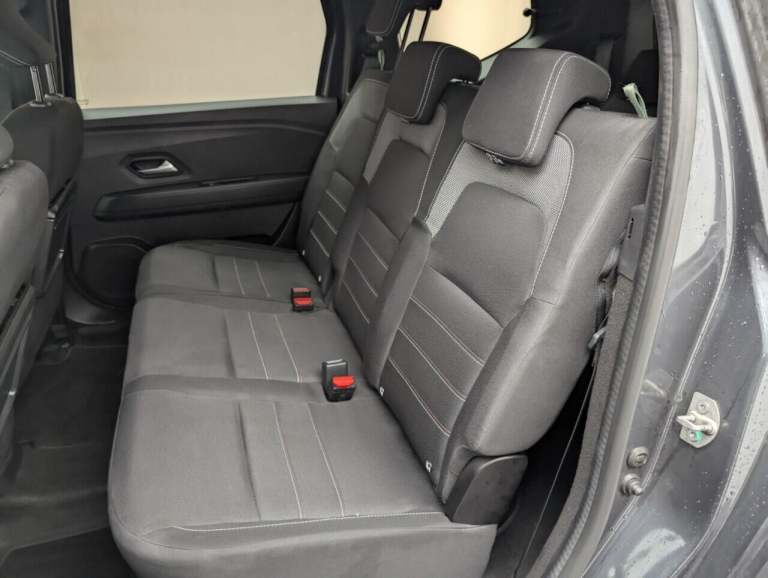 2022 Dacia Jogger 1.0 TCe Extreme SE MPV 5dr Petrol Manual Euro 6 (s/s) (110 ps) HEATED F SEA MPV...