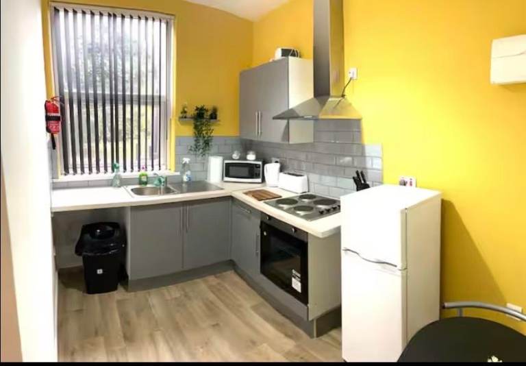 Comfy flat to rent close to Leeds city Centre - All bills inc