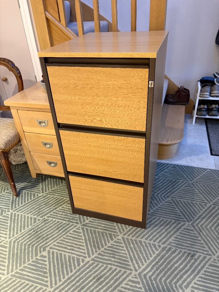 3 Drawer filing cabinet