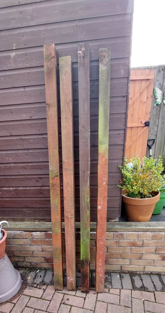 Fence posts used