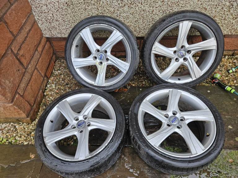 18 inch genuine Volvo alloy wheels pcd 5x 108