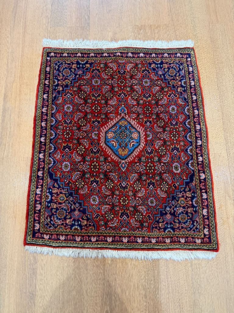 Handmade Persian Bidjar Rug 95x75 cm