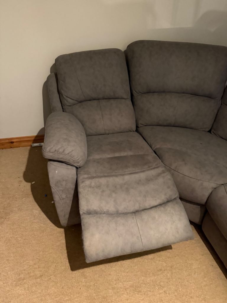 Corner sofa 8x6ft