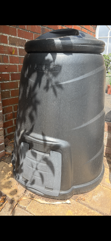 Large Black Plastic Compost Bin – Good Condition