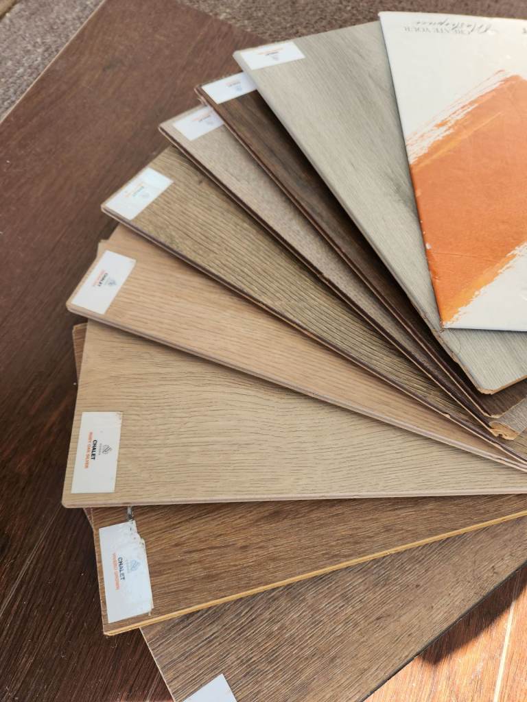 New AMAZING brand container just arrived! Over 10,000 sqm of laminate flooring!