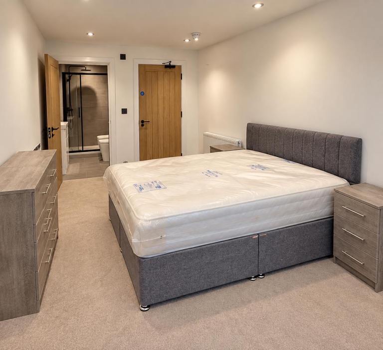 6 bed 6 Ensuite