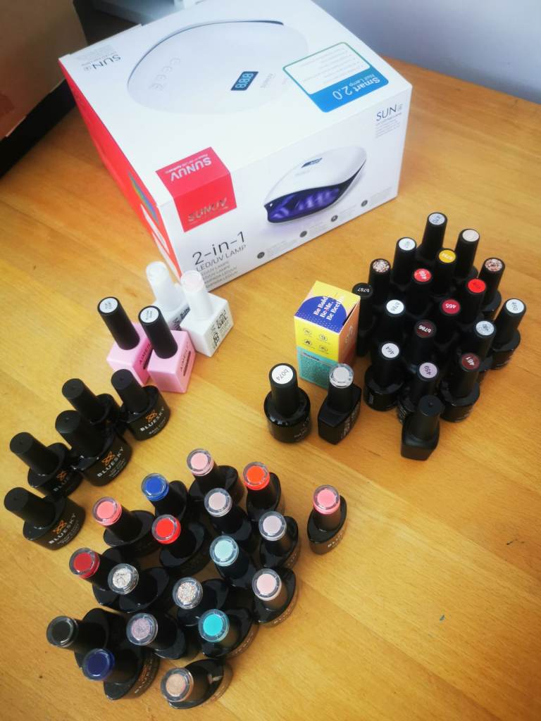 Gel nail bundle with UV LED lamp RRP £300