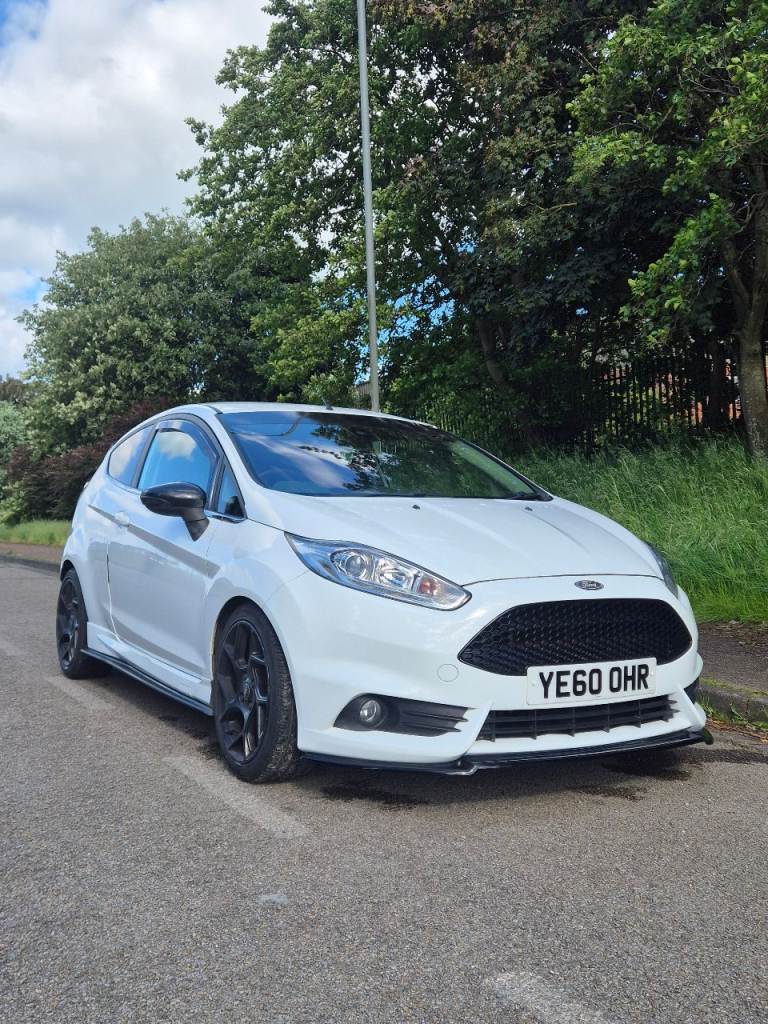 Ford, FIESTA, Hatchback, 2010, Manual, 1560 (cc), 3 doors