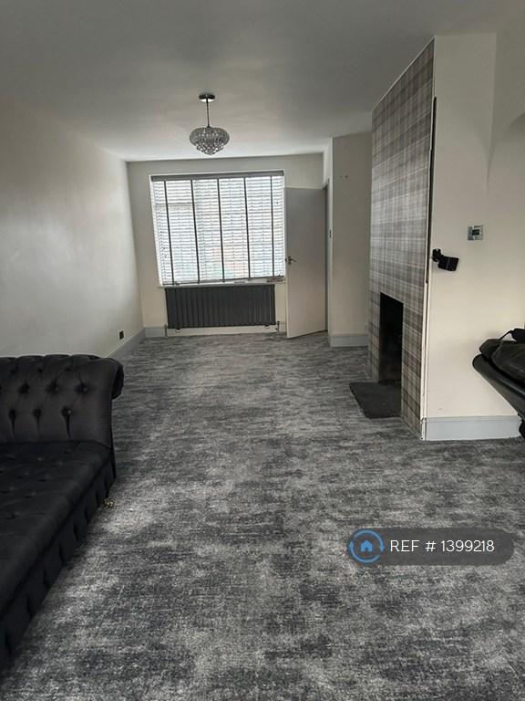 4 bedroom house in Springbrook Drive, Leicester, LE7 (4 bed) (#1399218)