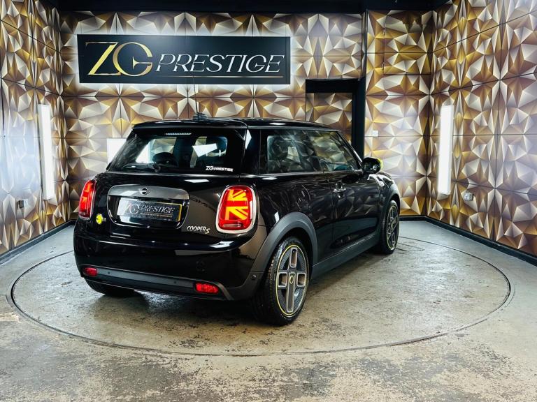 2020 MINI Electric Hatch Cooper SE 32.6kWh Level 2 Auto 3dr HATCHBACK Electric Automatic