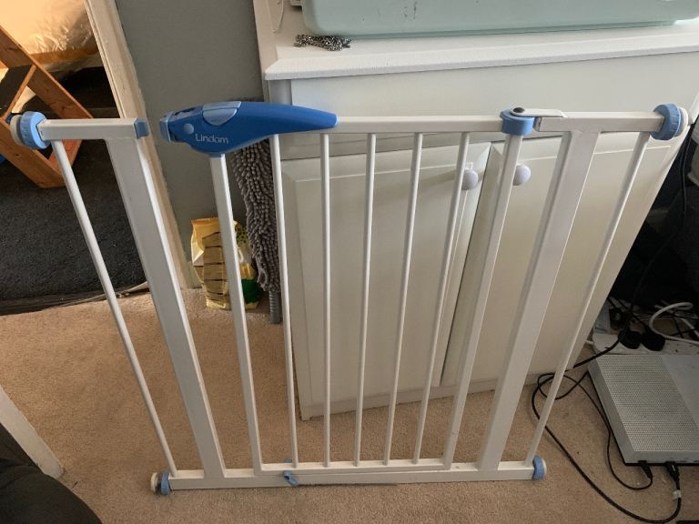 Lindam Baby Safety Gate - White, Good Condition