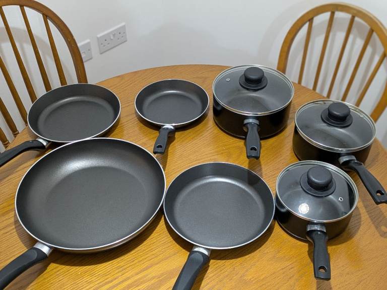 Set of pans
