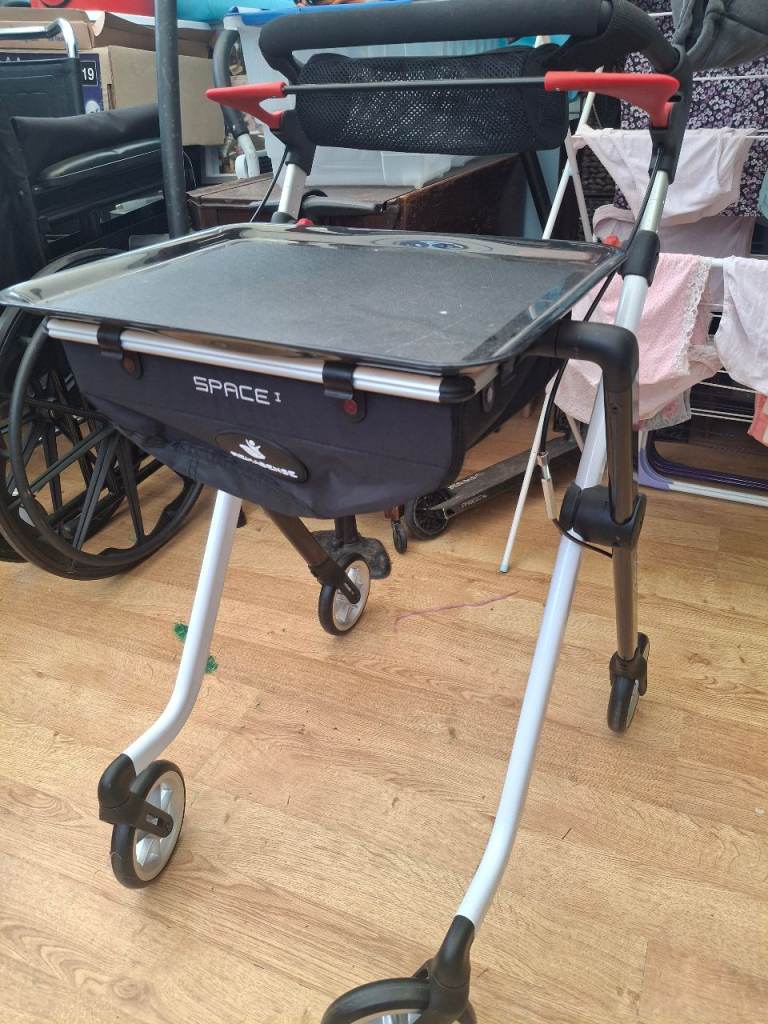 Space 1 Mobility Walker with Tray and Bag – Good Condition