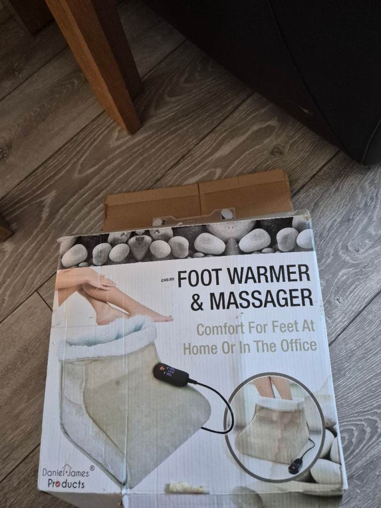 Daniel James Foot Warmer & Massager – Beige, Good Condition