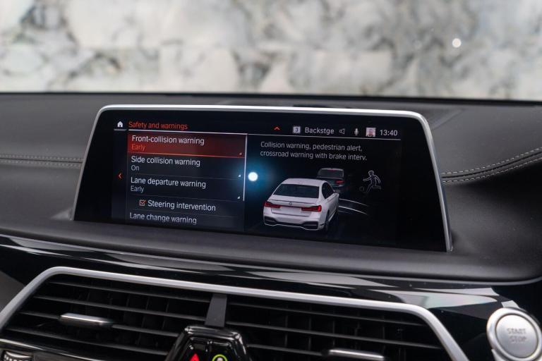  BMW 7 Series 3.0 745Le 12kWh M Sport Auto xDrive Euro 6 (s/s) 4dr Petrol/Electric Hybrid Automatic