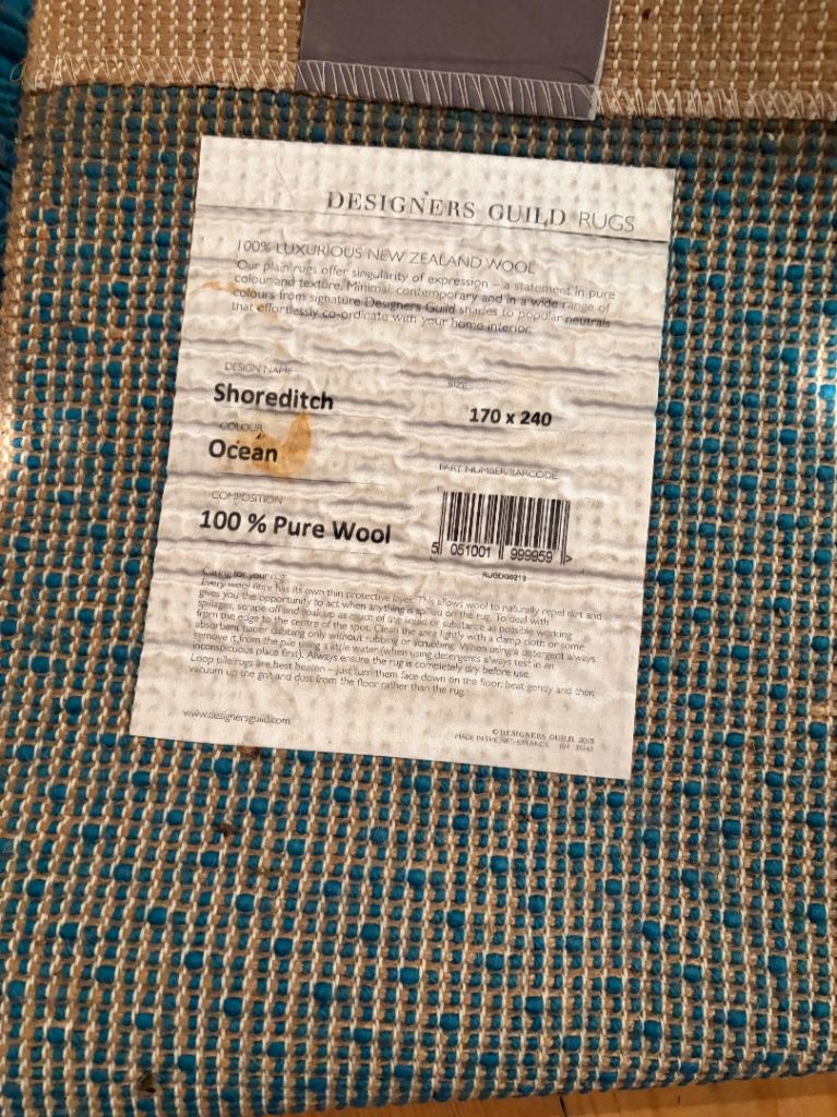 Stunning 100% wool Designers Guild Rug 170x240 in Ocean 